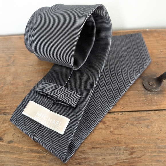 Michael Kors Black and Gray Tie - Picture 1 of 5